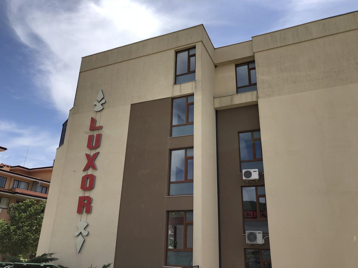 סבטי ולאס Vp Luxor Studio מראה חיצוני תמונה